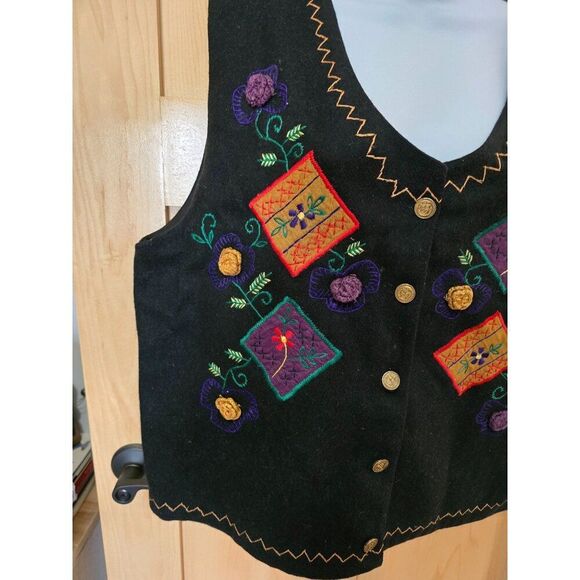 Vintage Wool Floral Embroidered Vest  Colorful Patchwork Design & Gold Buttons - Picture 2 of 10
